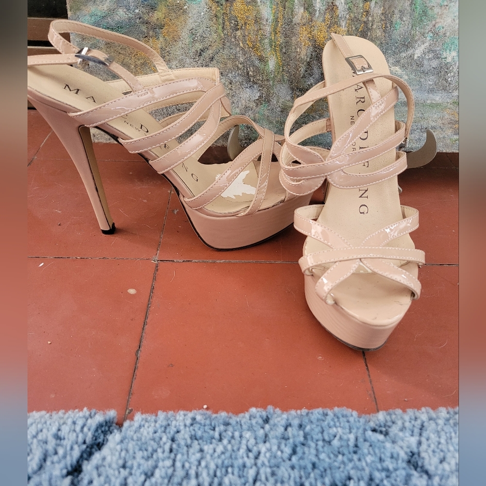 Marc Defang Platform Heels Size 9